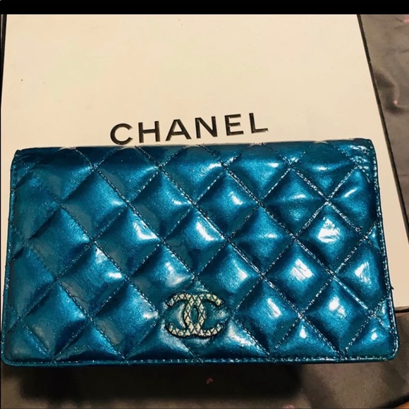 Chanel quilted  flip wallet - Picture 12 of 13